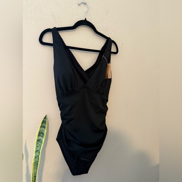 SHAPELLX Smart Sculpt Plunge Cutout Swimsuit- NWT - Picture 13 of 13